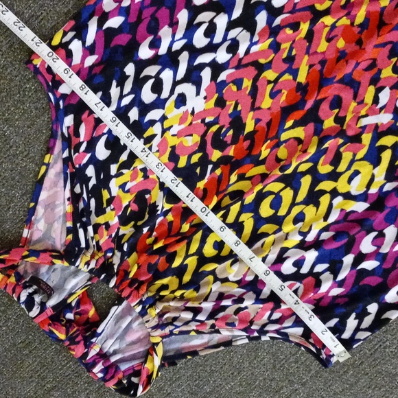 🌈Trina Turk🌈 - Juju Multicolor Geometric Print Halter Tie Knit Stretch Dress - Picture 11 of 12